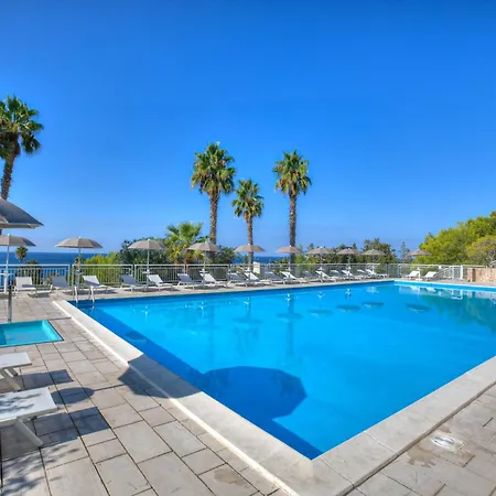 Grand Riviera - Cdshotels Szálloda 4*