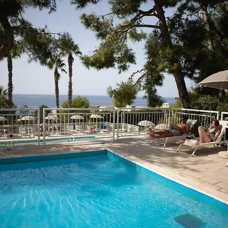 Hotel Grand Riviera - Cdshotels 4*